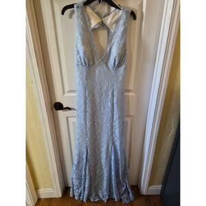 Morgan & Co.Light blue with sequin detail semi-formal,prom,cocktail,evening S 13